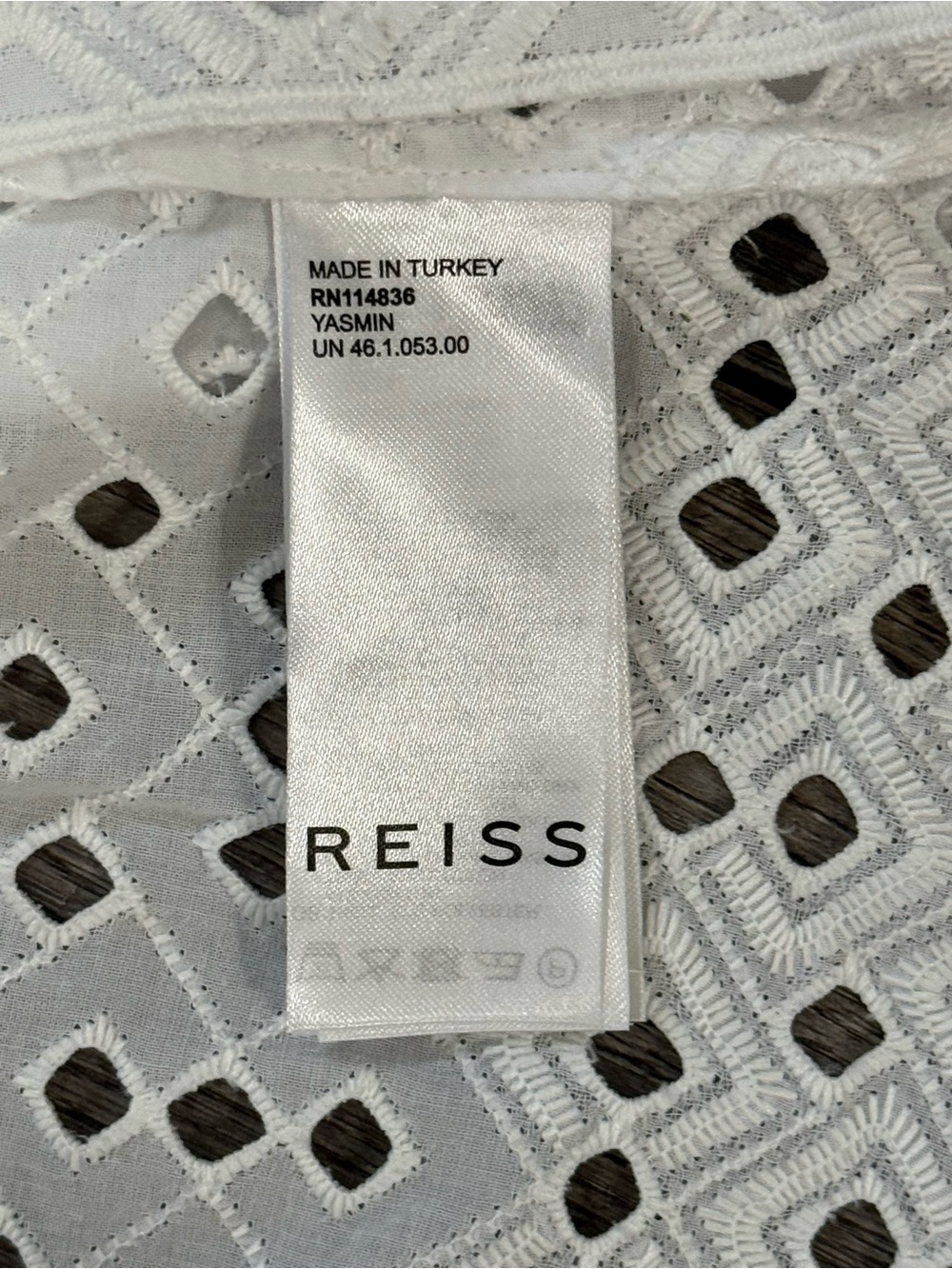 Reiss Yasmin Embroidered Top - Picture 6 of 15